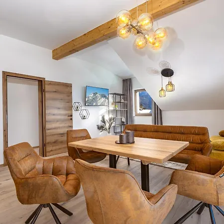 شقة Alpengold - Zum Wohlfuehlen غوربمينغ